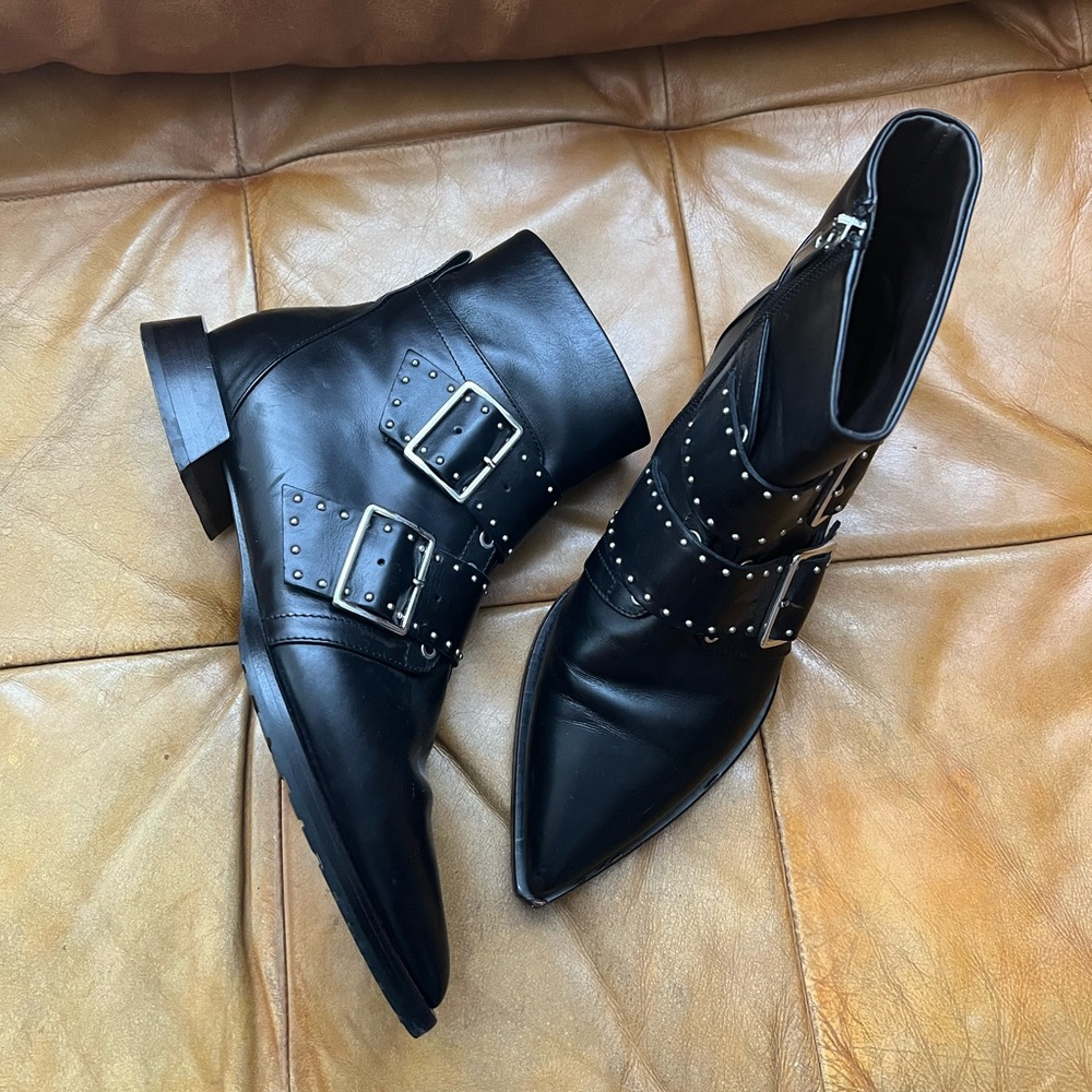 Mattia Capezzani Leather Pointed Toe Stud Ankle Winter Boots Lightly worn